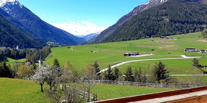 Pensionen - Balkon - Matrei in Osttirol - Ausblick von den Gästezimmern - Bergerhof