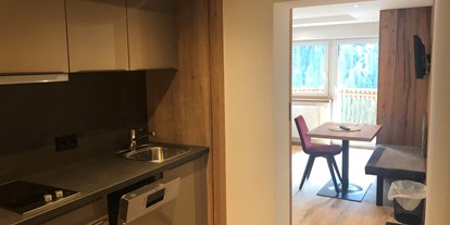Pensionen - Sauna - Elbigenalp - Studio ALPINE - Küchenzeile - Chalet Central