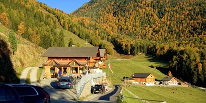 Pensionen - barrierefreie Zimmer - Italien - Roanerhof Abendsonne Goldener Herbst - Residenz Roanerhof