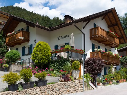 Pensionen - Skilift - Trentino-Südtirol - Haus Claudia - ein kleines aber feines Haus... - Haus Claudia