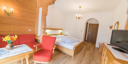Pensionen - Umgebungsschwerpunkt: Berg - Tschars/Kastelbell - Doppelbettzimmer mit Frühstück - Pension Pardell - Zimmer Frühstück und Ferienwohnungen