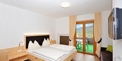 Pensionen - Pool - Trentino-Südtirol - Panorama-Doppelzimmer Terrassenbalkon - Panorama Hotel Garni Bühlerhof