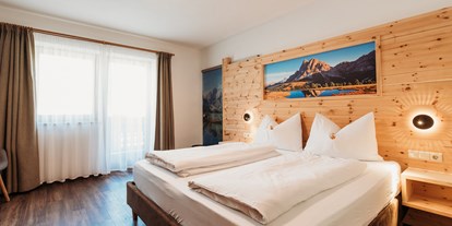 Pensionen - Trentino-Südtirol - Doppelzimmer mit Kirchblick - Pension Sonnenhof