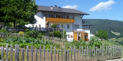 Pensionen - Balkon - Deutschnofen - Der Rastlhof im Sommer :) - Rastlhof
