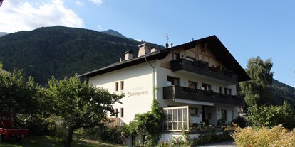 Pensionen - weitere Verpflegungsmöglichkeiten: Abendessen - Trentino-Südtirol - Die Pension Baumgarten befindet sich abseits des kleine Dorfes Tabland bei Naturns in ruhiger Lage. - Pension Baumgarten