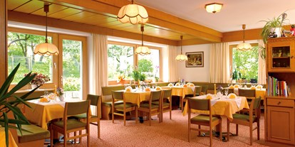 Pensionen - weitere Verpflegungsmöglichkeiten: Abendessen - Trentino-Südtirol - großer lichtdurchfluteter  Frühstücksraum sowie  Speisesaal - Pension Baumgarten