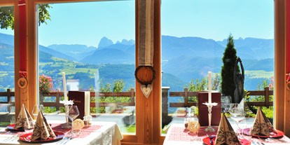 Pensionen - weitere Verpflegungsmöglichkeiten: Nachmittagskaffee - Trentino-Südtirol - Blick vom Wintergarten  - Hotel Pension Erlacher