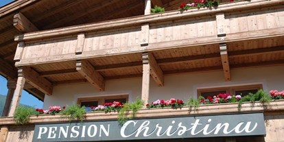 Pensionen - Sauna - Alpbach - Sportpension Christina  - Balkone - Sportpension Christina