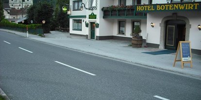 Pensionen - Parkplatz: kostenlos bei der Pension - Hohentauern - Hotel Garni Botenwirt