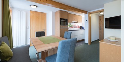 Pensionen - Umgebungsschwerpunkt: See - Schröcken - Küche/Wohnraum Alpenblick 1 - Haus Alpenblick