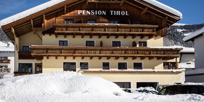 Pensionen - Radweg - Tiroler Oberland - Außenansicht Winter - Pension Tirol