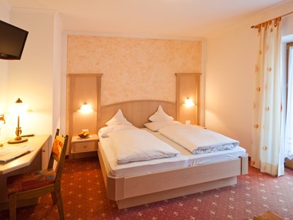 Pensionen - WLAN - Dorf Tirol - Standard Zimmer 1 oder 2 Etage - Hotel-Pension Sonnegg