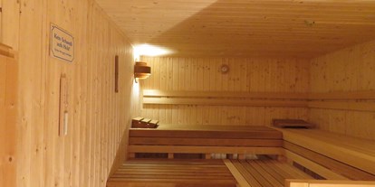 Pensionen - Umgebungsschwerpunkt: Meer - Neue Gartensauna mit Münzbetrieb - Ferienwohnung Kutscherhuus mit Sauna in Ostfriesland