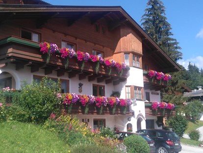 Pensionen - Umgebungsschwerpunkt: am Land - Salzburg - Haus Heidi im Sommer  - Haus Heidi