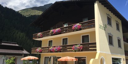 Pensionen - Wanderweg - Tiroler Oberland - Außenansicht - Pension Anna