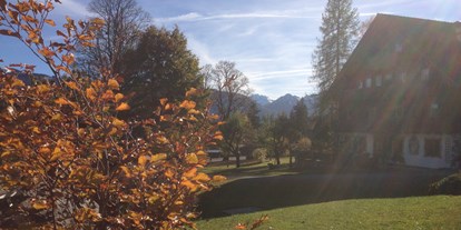 Pensionen - Pool - Ramsau am Dachstein - der Herbst zieht ein - Bio-Bauernhof Simonbauer