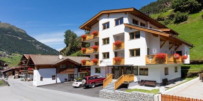 Pensionen - Garage für Zweiräder - Tirol - Frühstückspension Bergblick