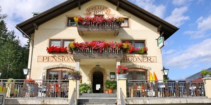 Pensionen - Art der Pension: Urlaubspension - Niederdorf (Trentino-Südtirol) - PENSION FORELLENHOF AUSSENANSICHT - Pension Forellenhof