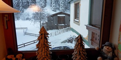 Pensionen - Garten - Mutters - Winter - Gästehaus Rastkogel