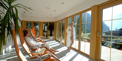 Pensionen - Radweg - Mayrhofen (Mayrhofen) - Wohlfühlbereich mit Stubensauna, Bio-Sauna, Kräuterdampfbad, Laconium, Infrarotkabine, Frischwasserwhirlwanne,Ruheraum - Hotel Garni**** + Gästehaus***