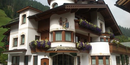 Pensionen - Art der Pension: Urlaubspension - ST. JAKOB (Trentino-Südtirol) - Hausansicht - Pension Rosengarten