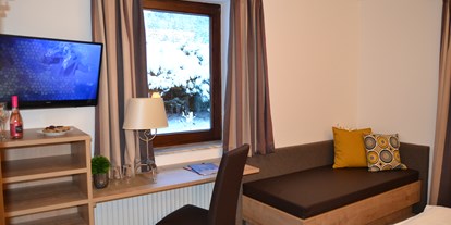 Pensionen - Balkon - Obertauern - Doppelzimmer mit Dusche/WC, Sat-TV und W-LAN - Frühstückspension Gästehaus Elisabeth