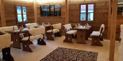 Pensionen - Umgebungsschwerpunkt: am Land - Mellau - Gemütlicher Alphütten Flair geniessen  - Landgasthof Hirschen Hohenems