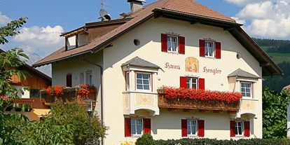 Pensionen - Umgebungsschwerpunkt: am Land - Niederdorf (Trentino-Südtirol) - Henglerhof im Sommer - Henglerhof