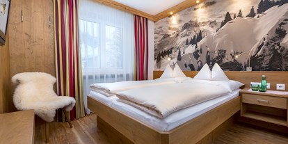 Pensionen - Terrasse - St. Anton am Arlberg - Zimmer Appartement Kriegerhorn - Hotel Garni Lavendel