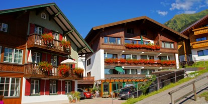 Pensionen - Radweg - Warth (Warth) - Gästehaus & Ferienwohnungen  Altes Doktorhaus
