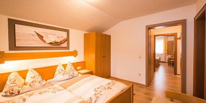 Pensionen - Langlaufloipe - Radstadt - Familienzimmer mit zwei Doppelzimmer, Verbindungstür und kleinem Vorraum (zwei Badezimmer) - Hotel Pension Barbara