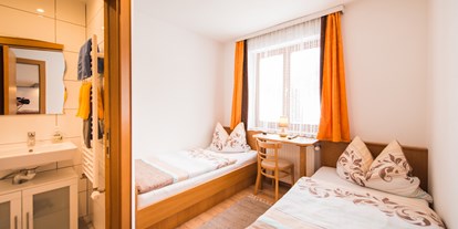 Pensionen - Umgebungsschwerpunkt: am Land - Strobl - Appartement Family "Kinderzimmer" - Hotel Pension Barbara
