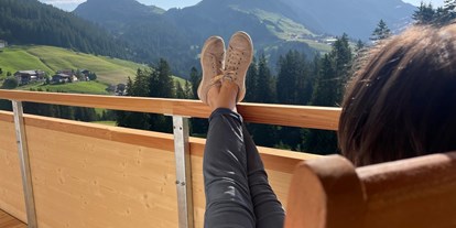 Pensionen - Umgebungsschwerpunkt: Berg - Mellau - Aussicht von den Balkonen - Alpin - Studios & Suites