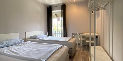 Pensionen - Landshut (Kreisfreie Stadt Landshut) - Doppelzimmer mit Bad - ARAMA Monteurzimmer