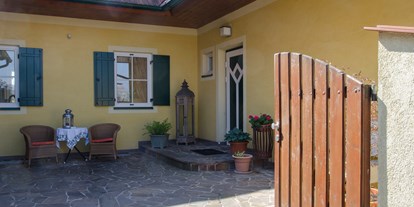 Pensionen - Mettersdorf (Stainz) - Eingang - Fremdenzimmer und Restaurant Herberts Stubn