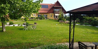 Pensionen - Terrasse - Heimschuh - Park - Fremdenzimmer und Restaurant Herberts Stubn