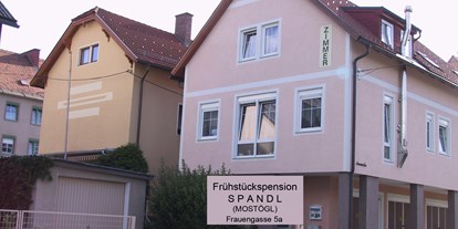 Pensionen - Art der Pension: Privatzimmervermietung - Fohnsdorf - kleine familiäre Privatzimmervermietung - Frühstückspension Spandl