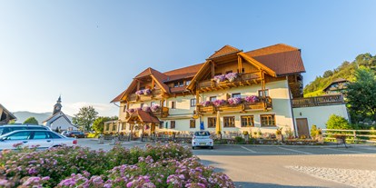 Pensionen - Balkon - Glödnitz - Unser Haus steht auf 1200 Meter Seehöhe in ruhiger, sonniger Lage! - Alpengasthof Moser