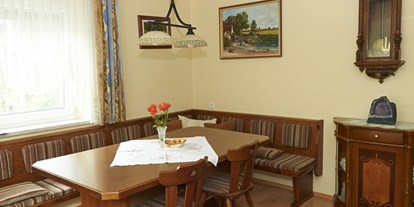 Pensionen - Umgebungsschwerpunkt: Fluss - Flattach - Wohnzimmer, mit Schlafsofa (Zusatzbett) - Ferienhaus Jantscher