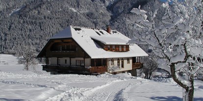 Pensionen - Balkon - Oberdrauburg - Bei uns fängt das Wintersportvergnügen schon vor der Haustür an. - Gästepension Egger