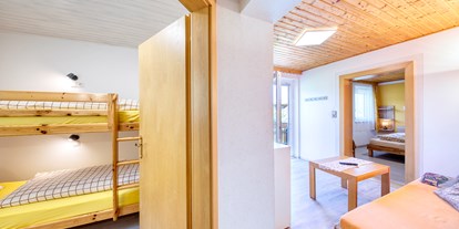 Pensionen - Garage für Zweiräder - Rosenbach (St. Jakob im Rosental) - Familienzimmer mit Stockbett - Gästehaus Lanthaler