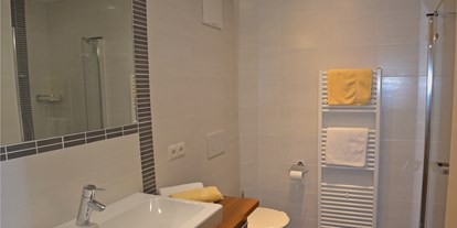 Pensionen - Balkon - Gossensaß - Badezimmer - Residence Apartment Talblick