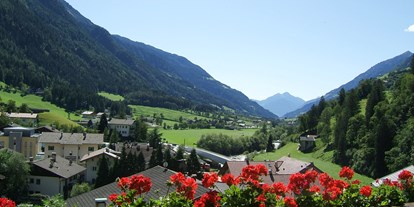 Pensionen - Wanderweg - Trentino-Südtirol - Blick vom Balkon - Residence Apartment Talblick