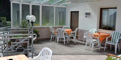 Pensionen - Kühlschrank - Neustift (Trentino-Südtirol) - Terrasse - Residence Apartment Talblick