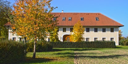 Pensionen - Umgebungsschwerpunkt: am Land - Herzogsdorf - Herbst - Bauernhofpension Herzig zu Laah