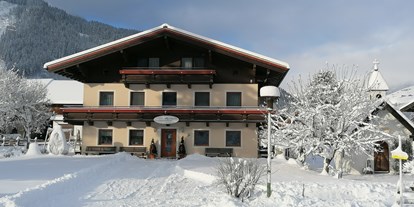 Pensionen - Umgebungsschwerpunkt: am Land - Aurach bei Kitzbühel - Direkt an der Skibushaltestelle gelegen, Loipe in unmittelbarer Nähe - NATURPENSION Mühlhof