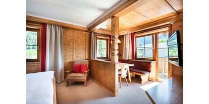 Pensionen - Fahrradverleih - Ellmau - Das Familienzimmer hat zwei getrennte Schlafräume  - Gästehaus Stotter