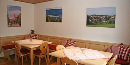 Pensionen - Garten - Schluchsee - Frühstücksraum im ersten Stock - Pension Bader