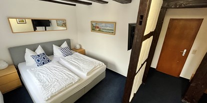 Pensionen - Umgebungsschwerpunkt: See - Bermatingen - Doppelzimmer im Fachwerkhaus  - Gästehaus AM HAFEN
