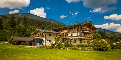 Pensionen - WLAN - Aurach bei Kitzbühel - Hausansicht - Obertrattenbachhof